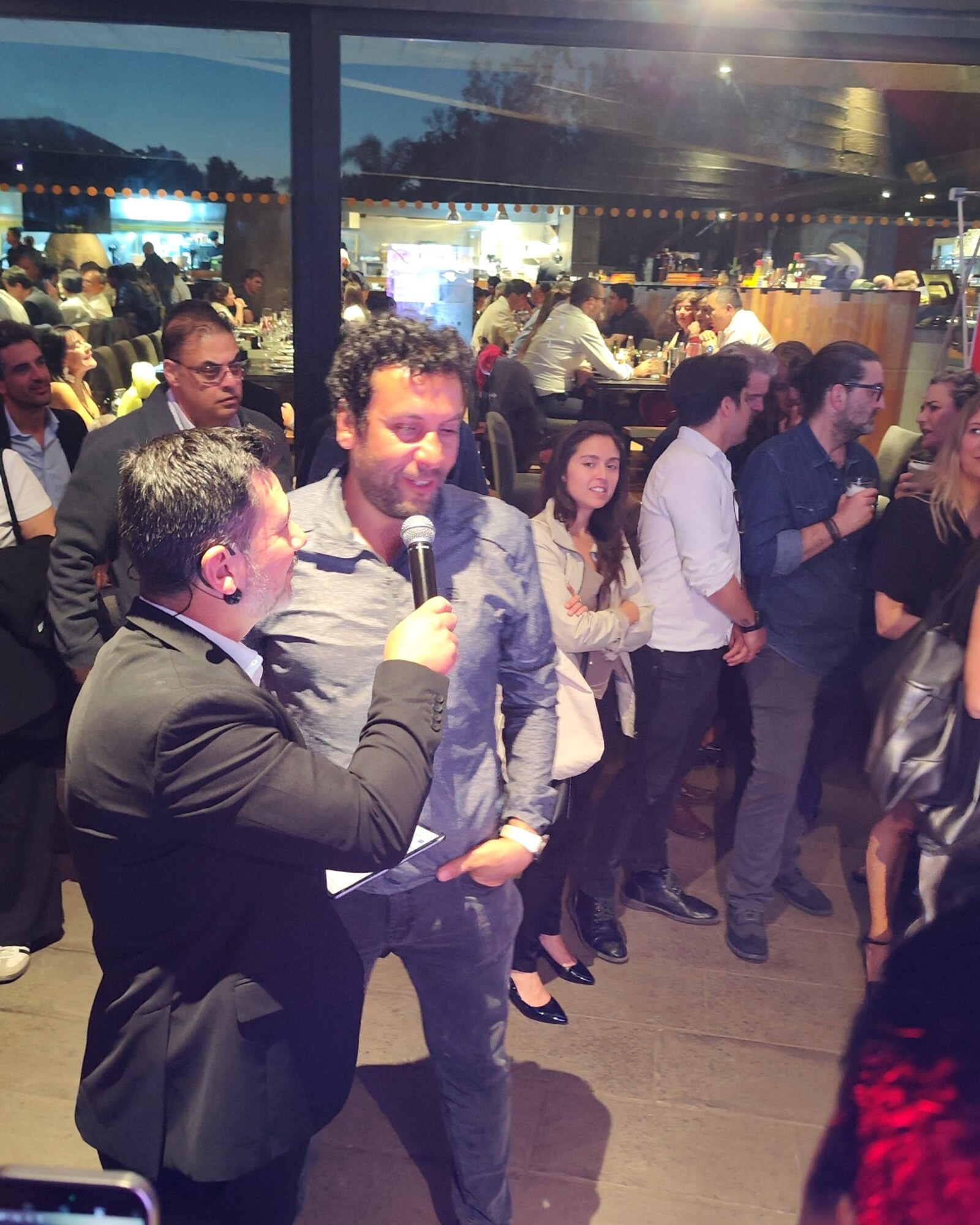 Animador corporativo durante una presentación
